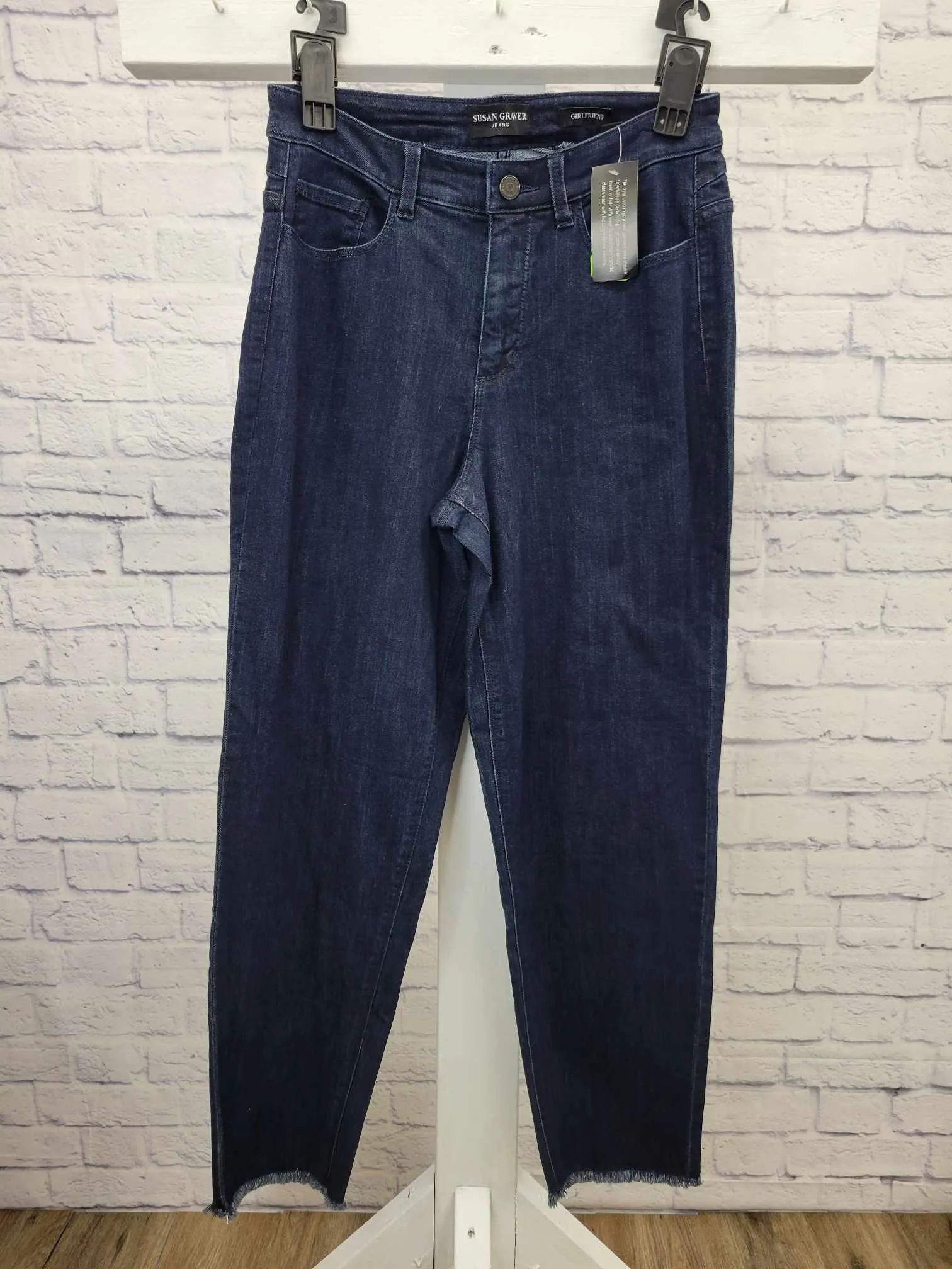 6R DARK WASH A484848 Susan Graver Regular Straight Ankle Jean with Frayed Hem