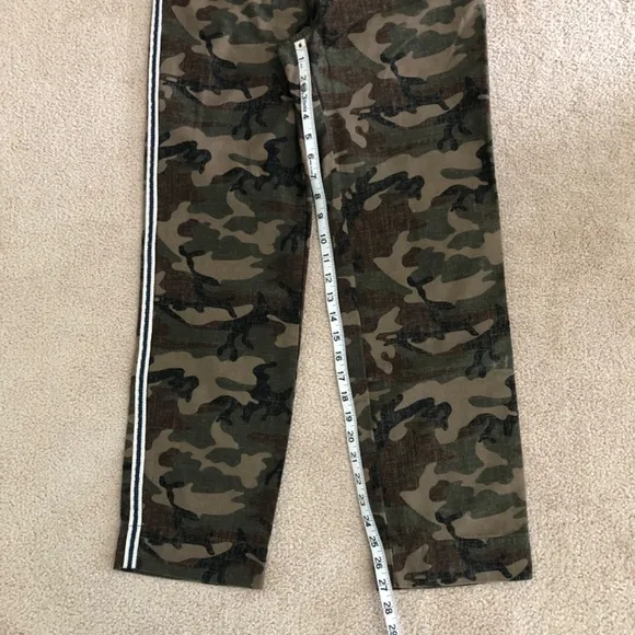 Abercrombie &amp; Fitch Annie High Rise Ankle Straight Green Camo Stripe Jeans 25/0R