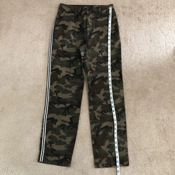 Abercrombie &amp; Fitch Annie High Rise Ankle Straight Green Camo Stripe Jeans 25/0R