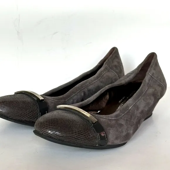 AGL Gray Suede Cap Toe Slip On Bar Wedge Heel Dress Shoe Pump size 37