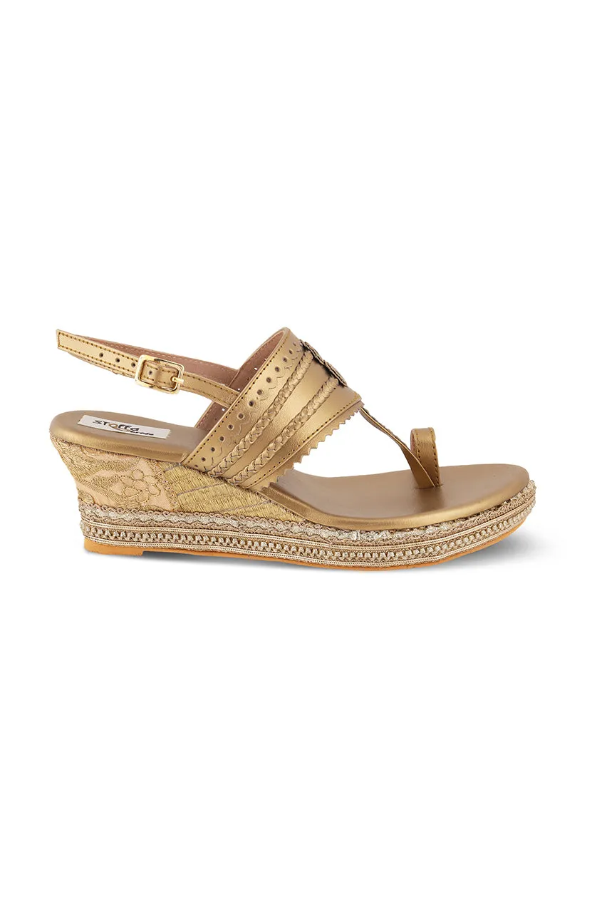 Border Back Strap Low Wedge Antique