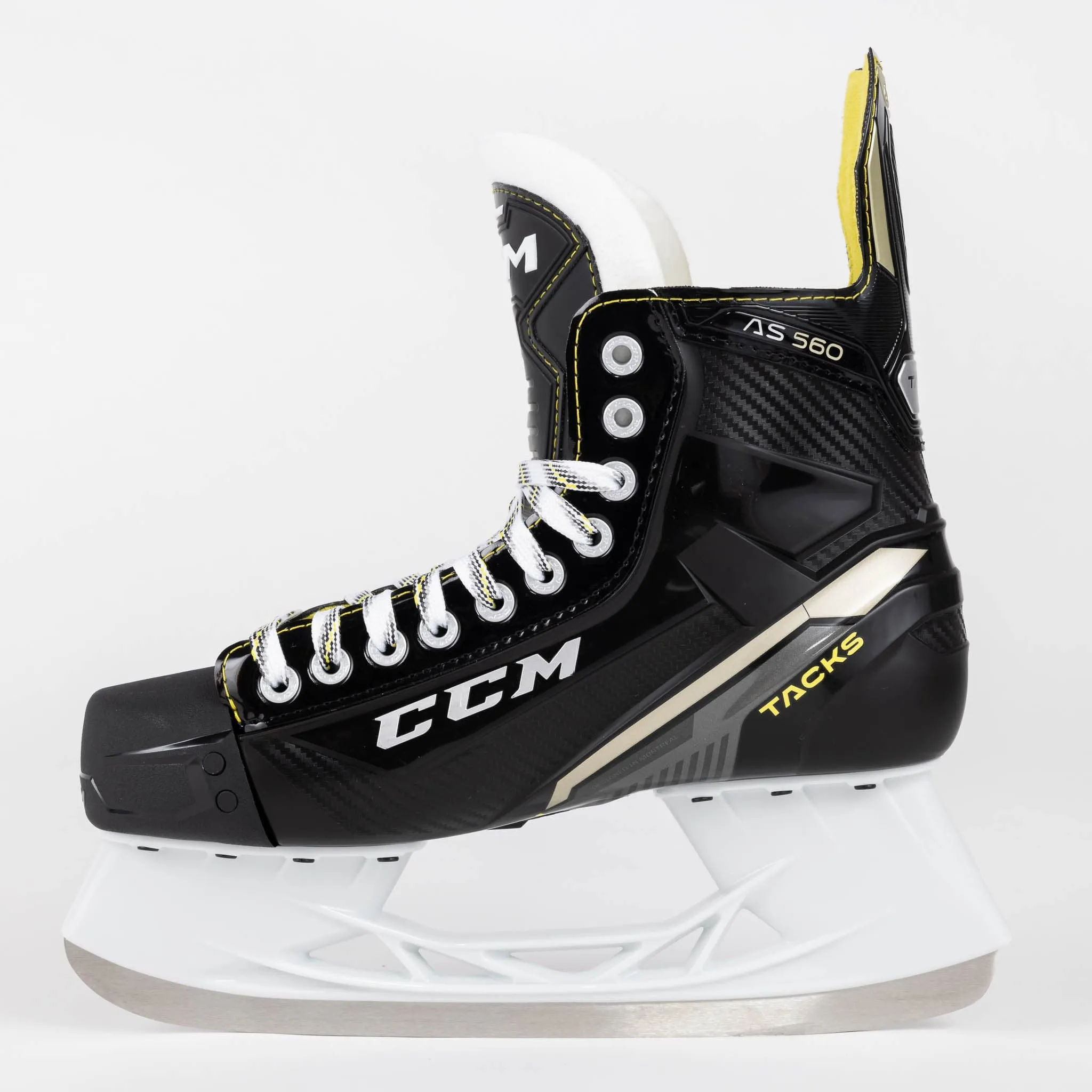 CCM Tacks AS560 Intermediate Hockey Skates