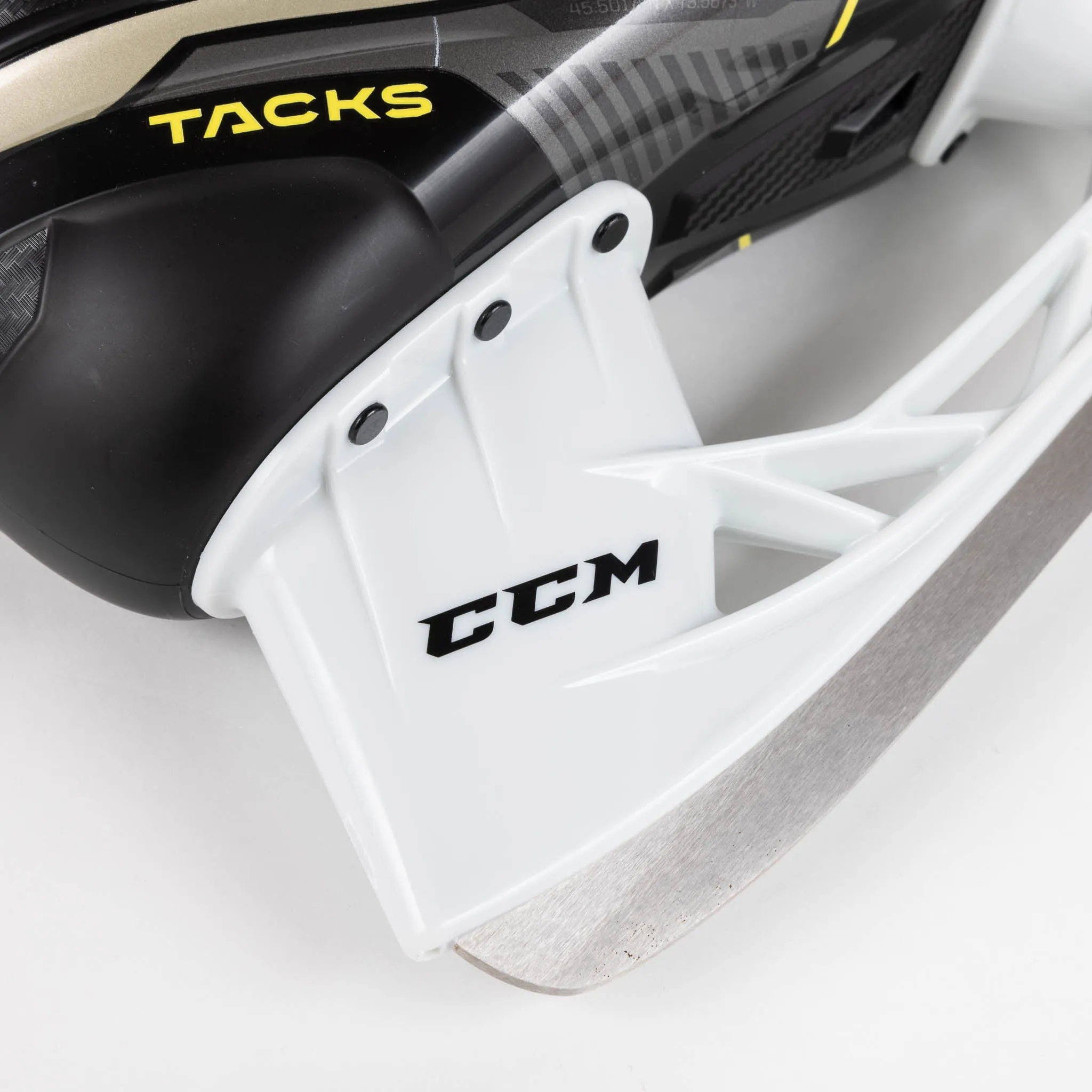 CCM Tacks AS560 Intermediate Hockey Skates