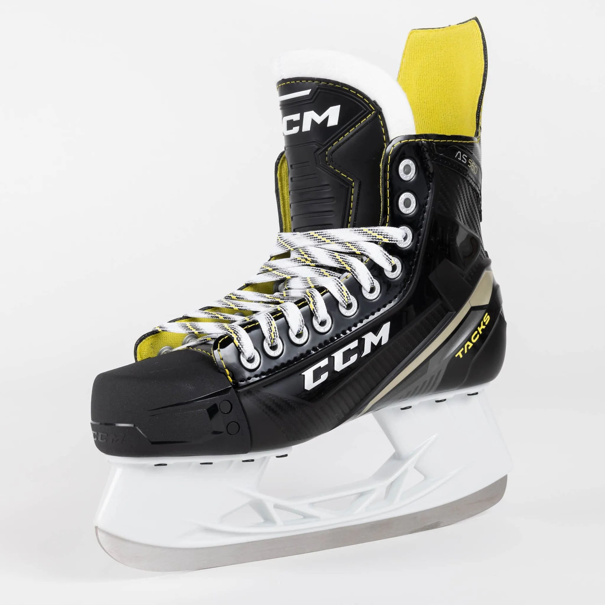 CCM Tacks AS560 Intermediate Hockey Skates