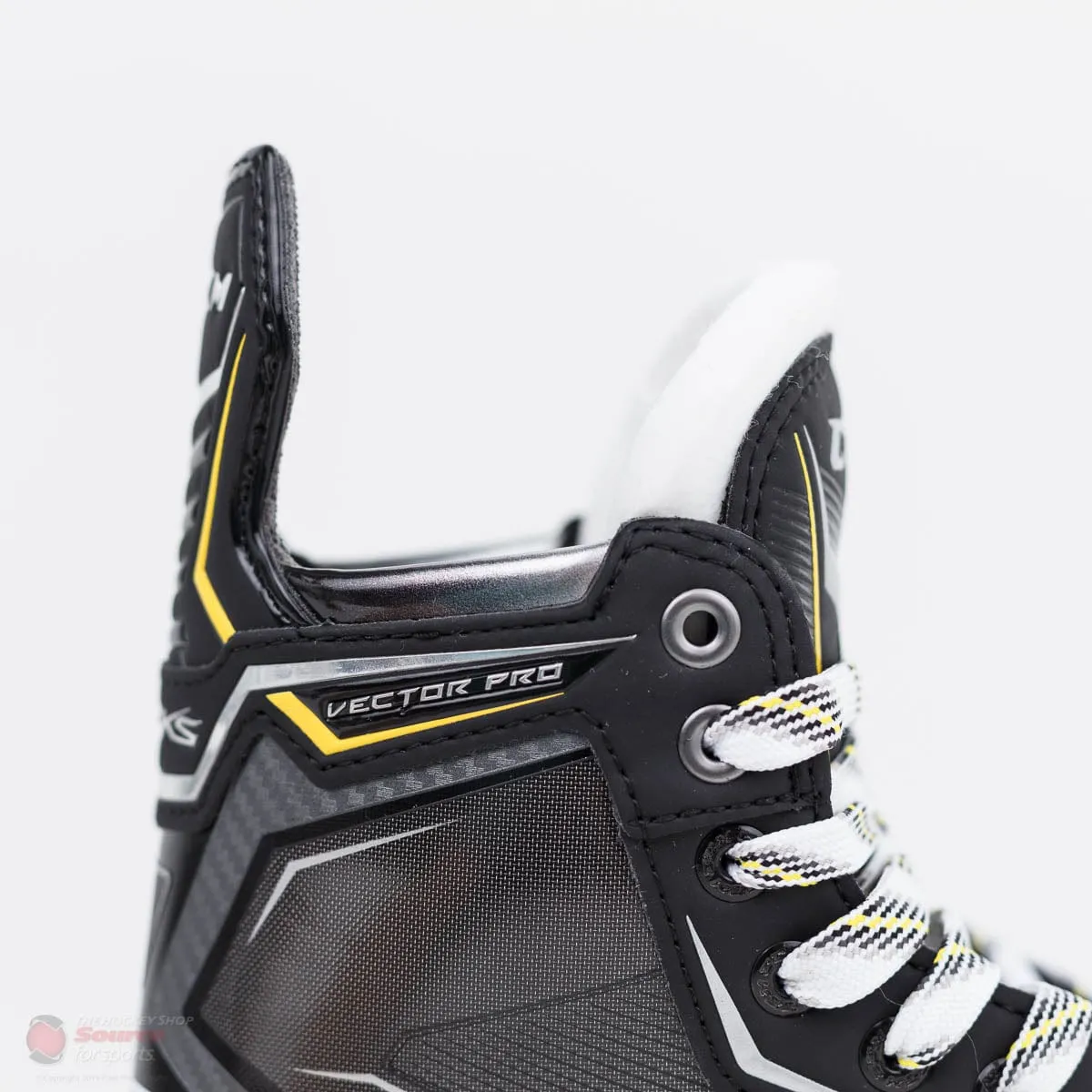 CCM Tacks Vector Pro Junior Skates (2018)
