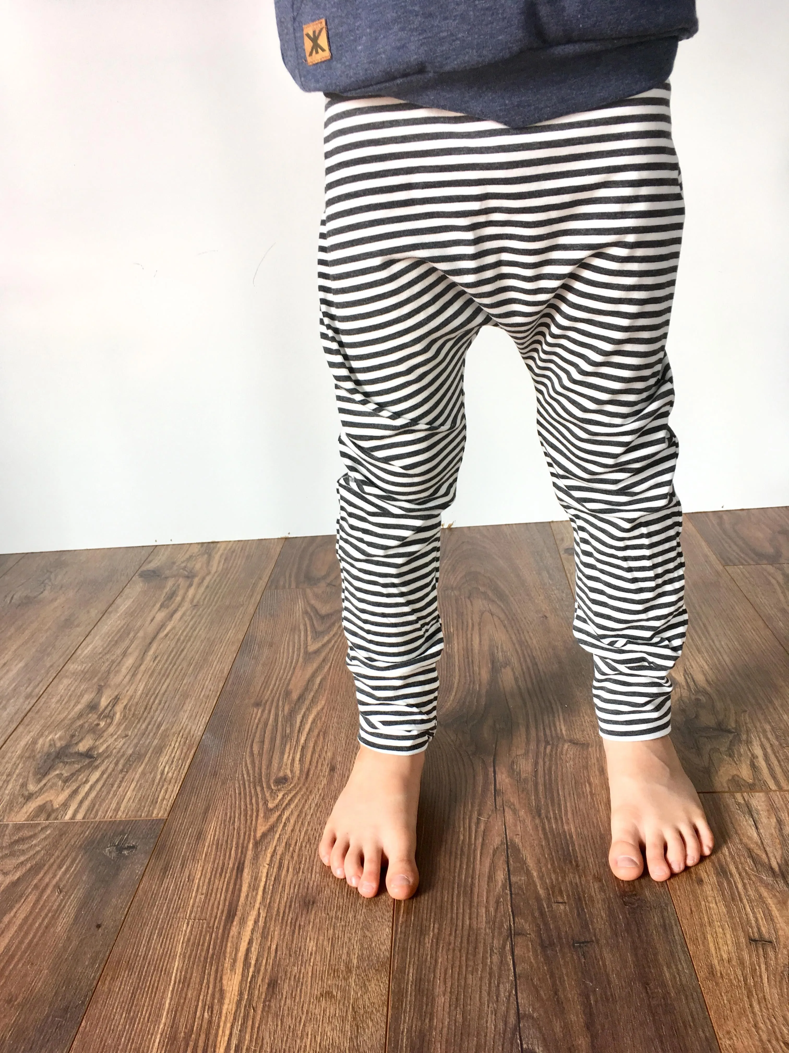 Dust Stripe Bamboo Skinnies uo to 4/5y