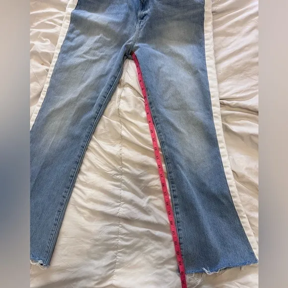 Frame Two Toned Le Crop Mini Boot in Blue and white denim- Size 29