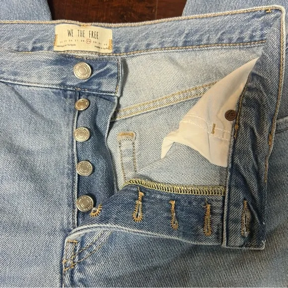 FREE PEOPLE We The Free Denim Ankle Crop Raw Chewed Hem Size 29 Button Fly