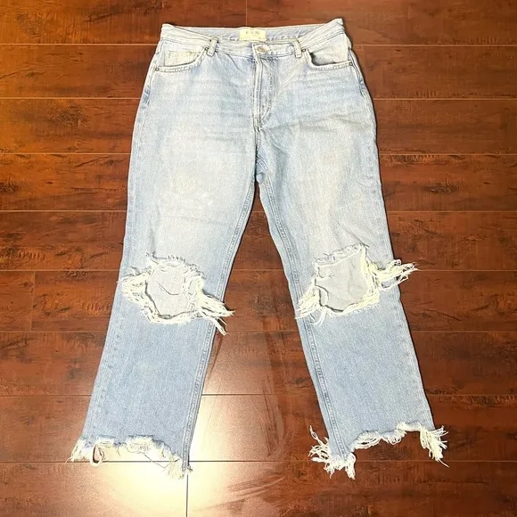 FREE PEOPLE We The Free Denim Ankle Crop Raw Chewed Hem Size 29 Button Fly