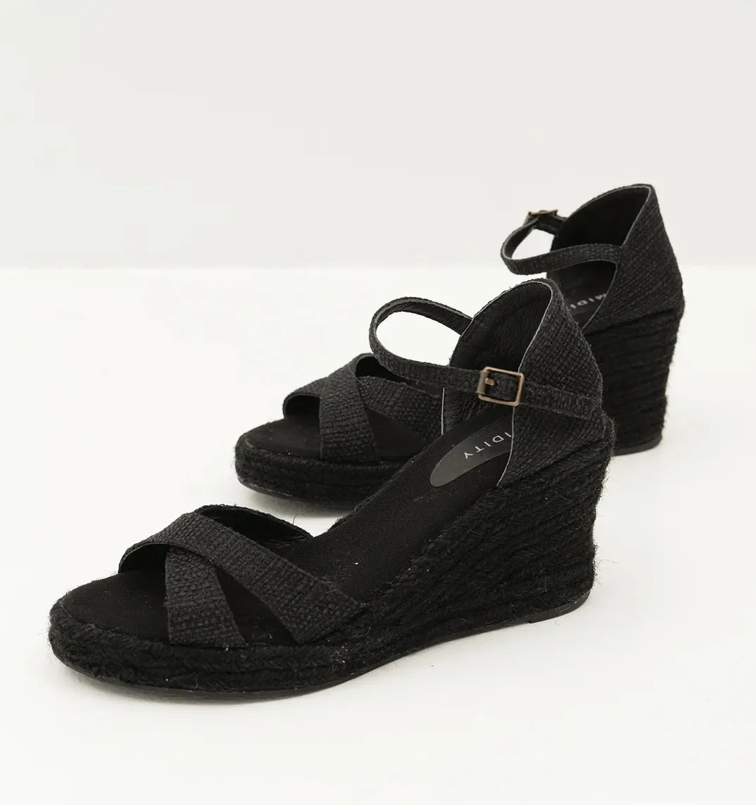 Gigi wedge-black