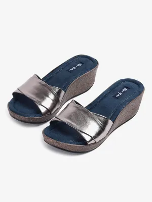 Gina Casual Wedges