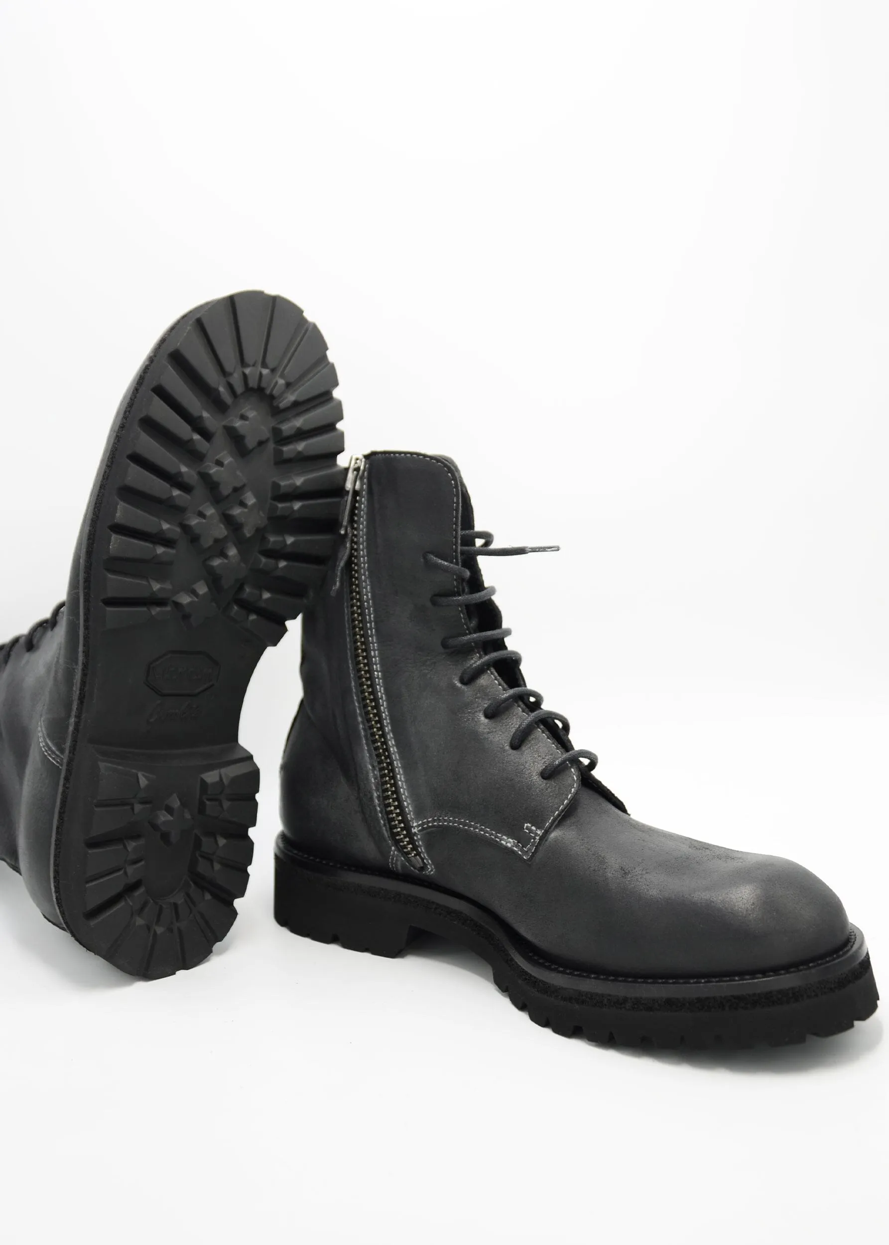 LACE-UP BOOT