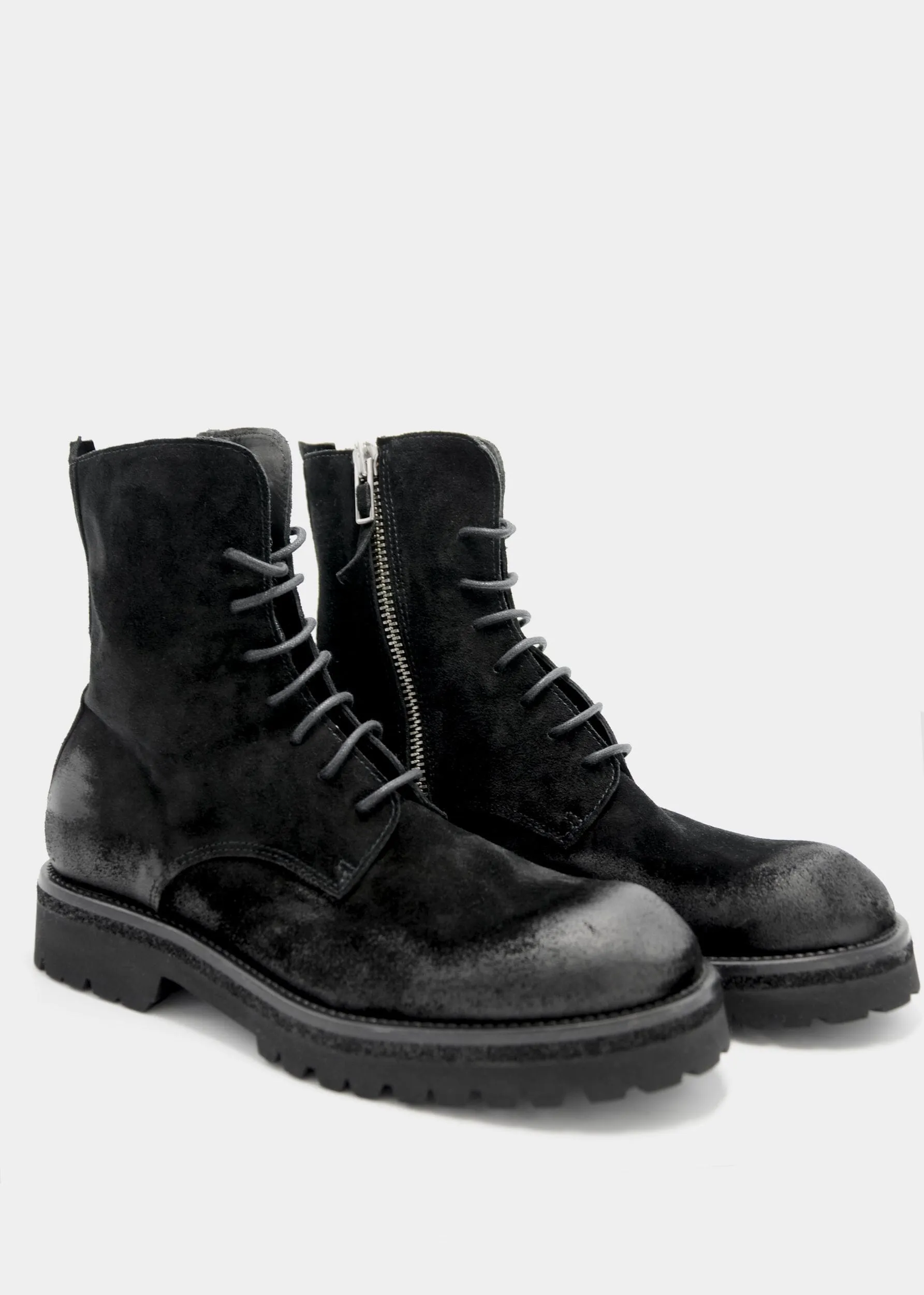 LACE-UP BOOT