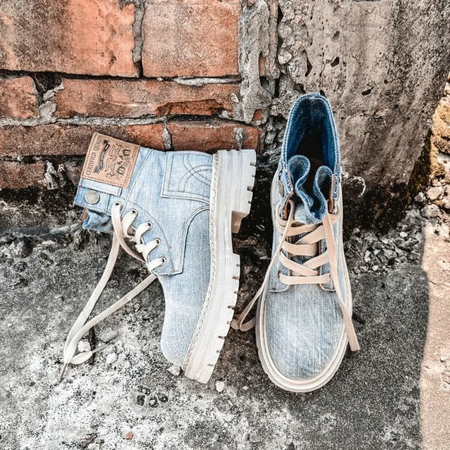 Lace Up Thick Sole Retro Ankle Boots