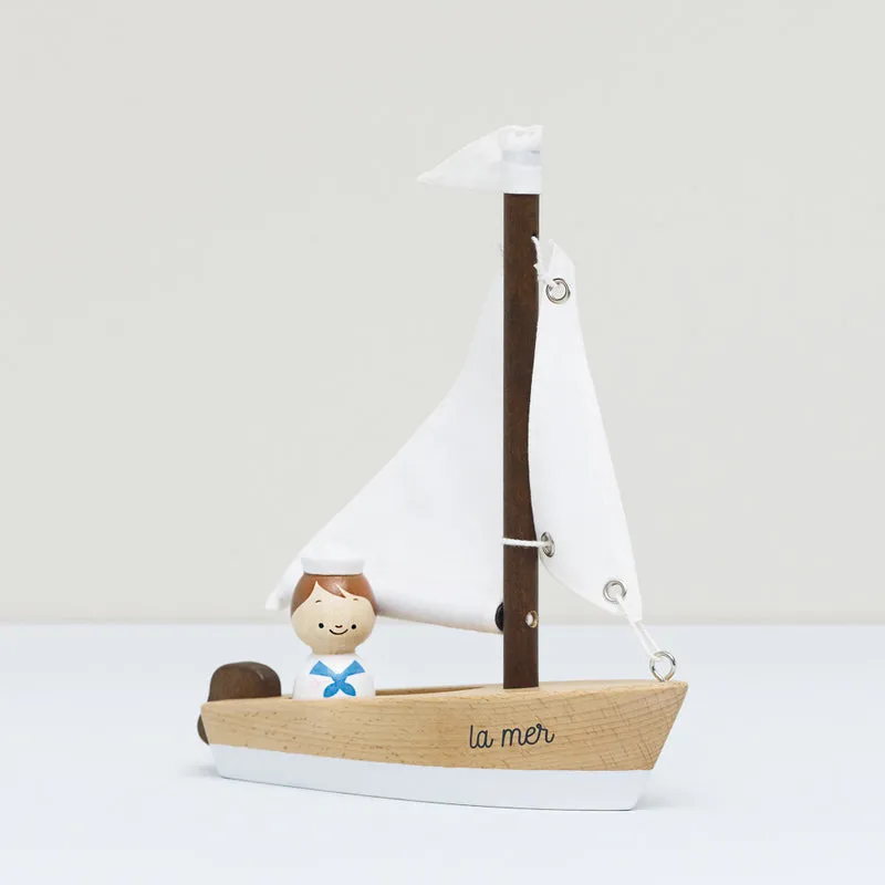 Le Toy Van Wooden Sailing Boat   Captain