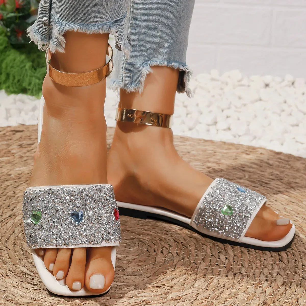 Lovely Crystal Heart Summer Slippers Square Toe Flat Heels Silver Glitter Beach Sandals Women Slip On Slides Flip Flops