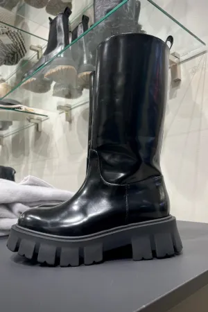 Mega Chunky Shiny Boot Black