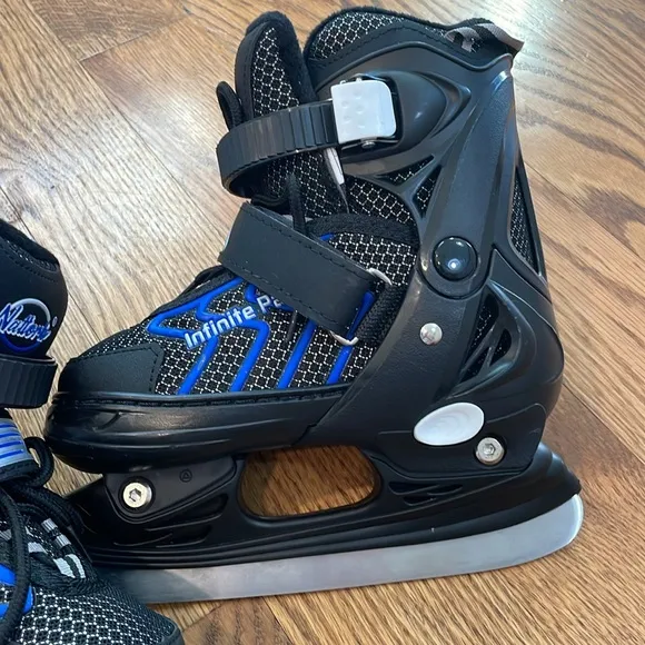 Nattork Ice Skates. Lace-Up Skates. Soft Padding and Reinforced Ankle Support.
