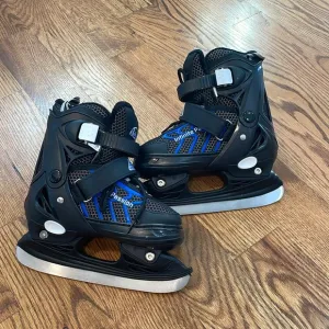 Nattork Ice Skates. Lace-Up Skates. Soft Padding and Reinforced Ankle Support.