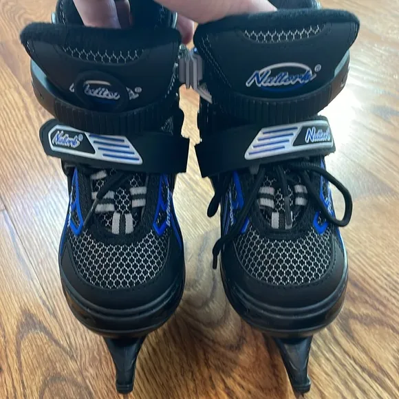 Nattork Ice Skates. Lace-Up Skates. Soft Padding and Reinforced Ankle Support.