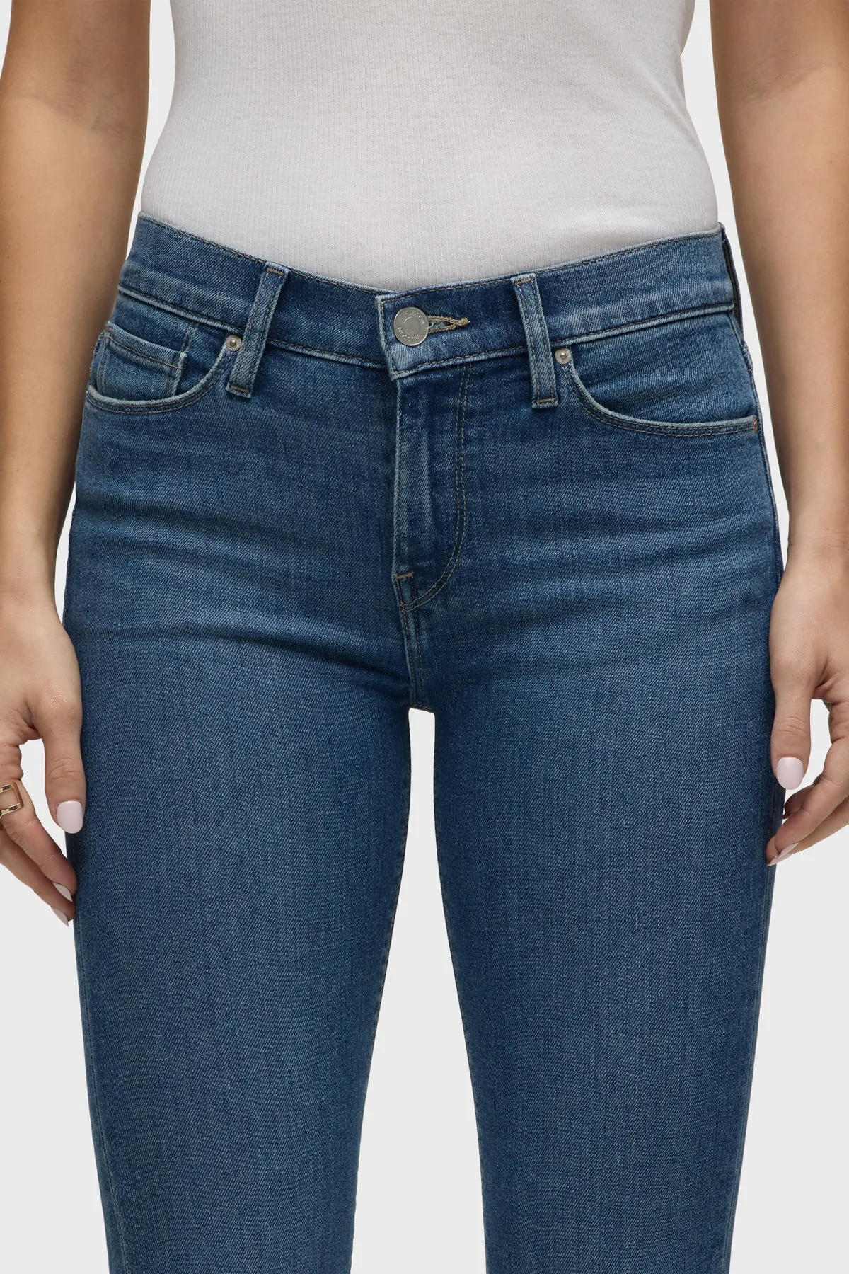 Nico Mid-Rise Straight Ankle Jean