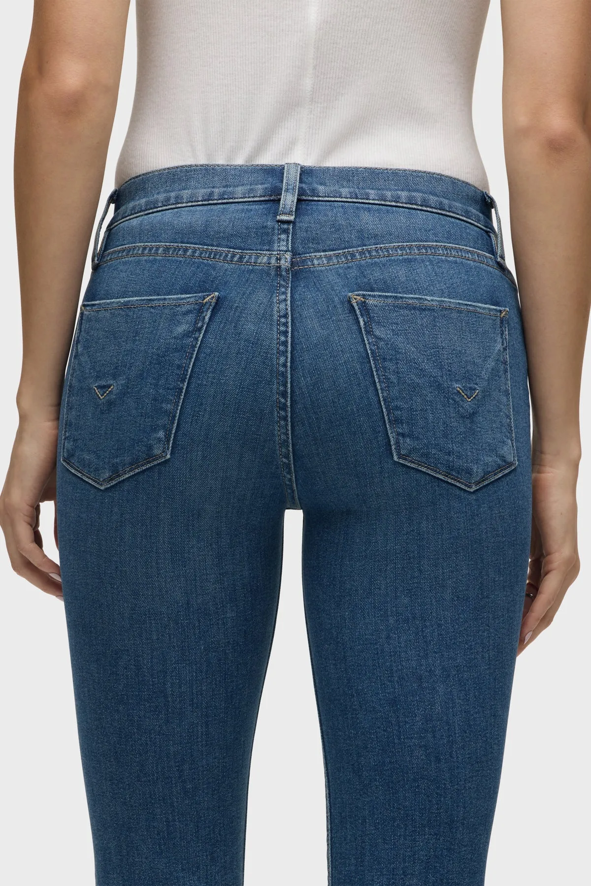 Nico Mid-Rise Straight Ankle Jean