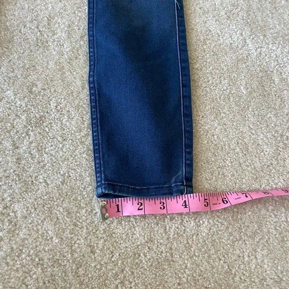 NWT Abercrombie &amp; Fitch Ankle‎ High rise jeans. Women size 25/0 short