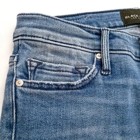 NWT Black Orchid Noah Ankle Fray Distressed Jeans