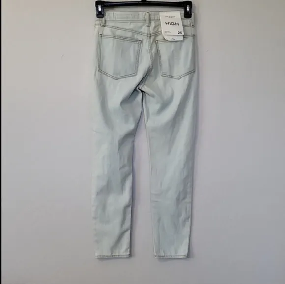 Rag &amp; Bone High White Wash Denim Distressed High-Rise Sits Below Waist Size 25