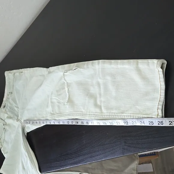 Rag &amp; Bone High White Wash Denim Distressed High-Rise Sits Below Waist Size 25