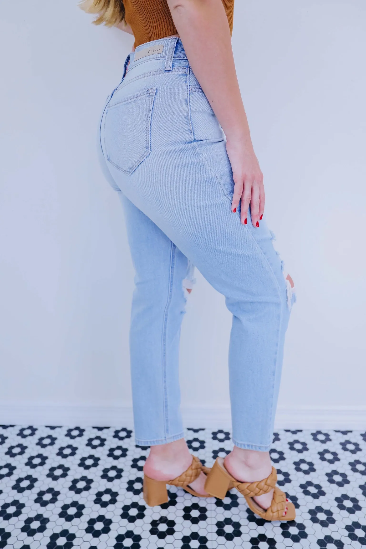 Rory High Rise Straight Jean