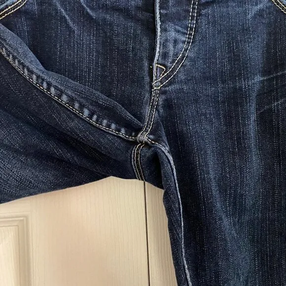 Silver Women's Santorini Dark Wash Cropped Ankle Factory Faded Jeans Size 28