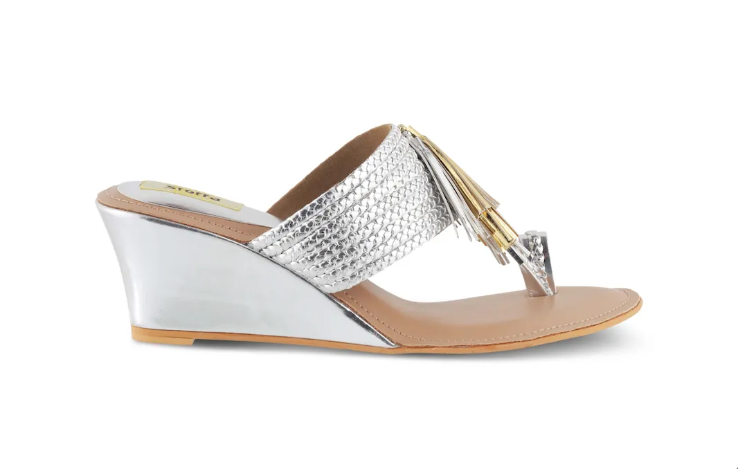 Tassle Low K Wedges Silver Gold