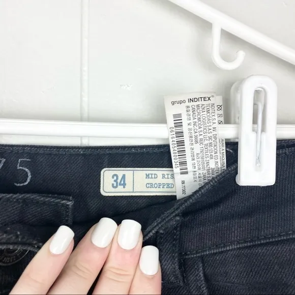 Zara | Mid Rise Cropped Black Wide Leg Black Pants